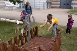 hufeisenwerfen_cowboyhat_01